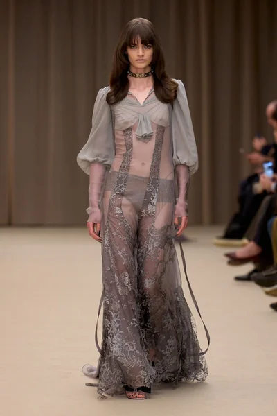 Look 34